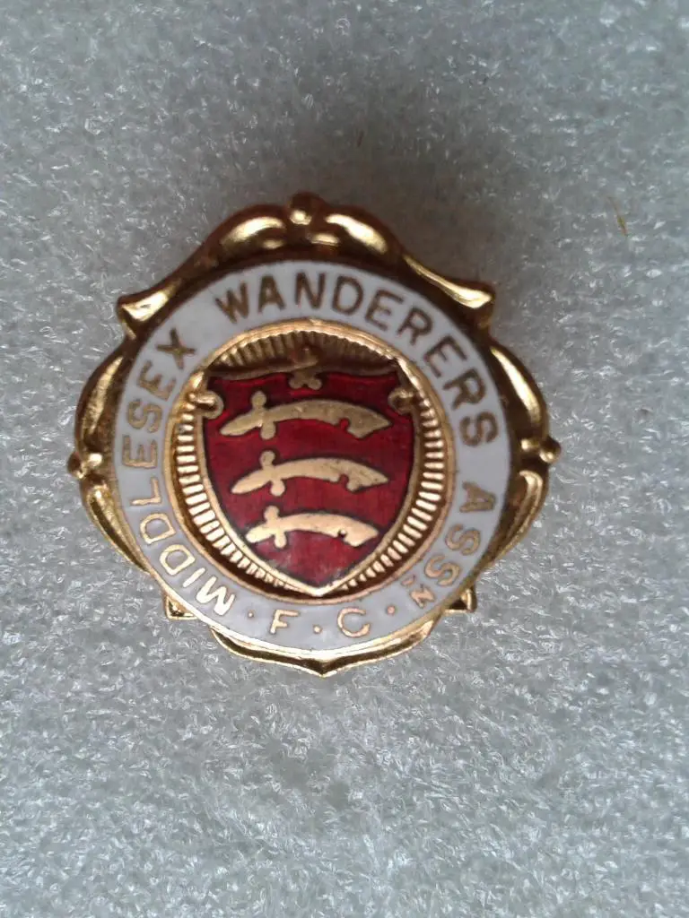 ФК Миддлсекс.Англия Middlesex Wanderers.makerT.Fattorini BUTTONHOLE.запонка 50-е