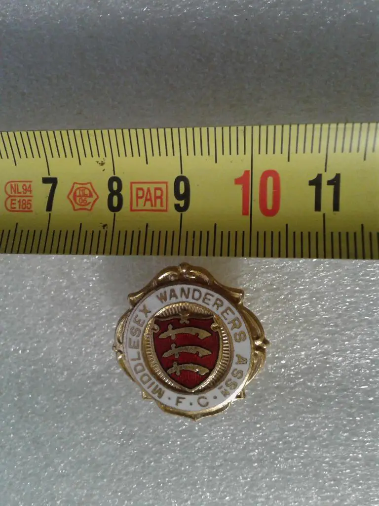 ФК Миддлсекс.Англия Middlesex Wanderers.makerT.Fattorini BUTTONHOLE.запонка 50-е 4