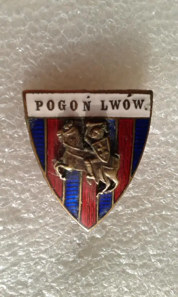 ФК.Погонь Львов.Украина.Pogon Lwow.довоенный.24х20.5мм.... ..раритет.ЭМАЛЬ.RRR!!!