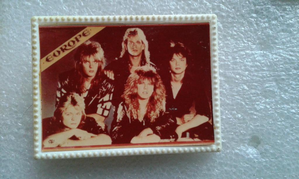 знак.рок группа Европа.80е