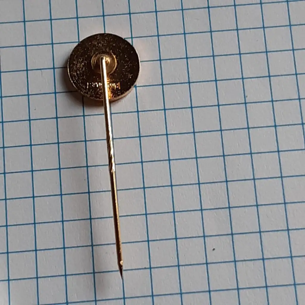 Футбол.клуб.Дегерфорс ИФ.Degerfors IF.Швеция.старый знак с клеймом.80-е гг.ЭМАЛЬ 2