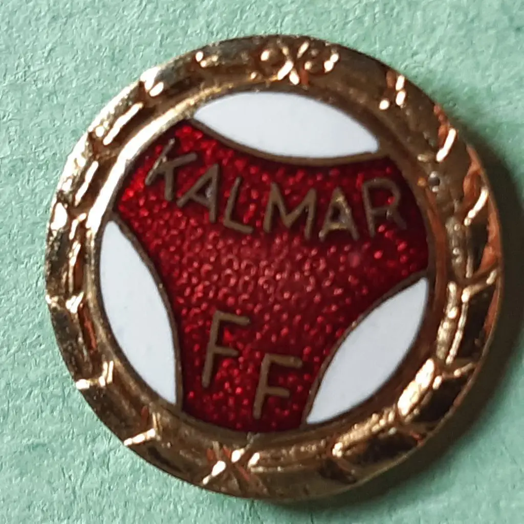 Футбол.клуб.Кальмар ФФ.Kalmar FF.Швеция.старый знак с клеймом.80-е гг.ЭМАЛЬ 1