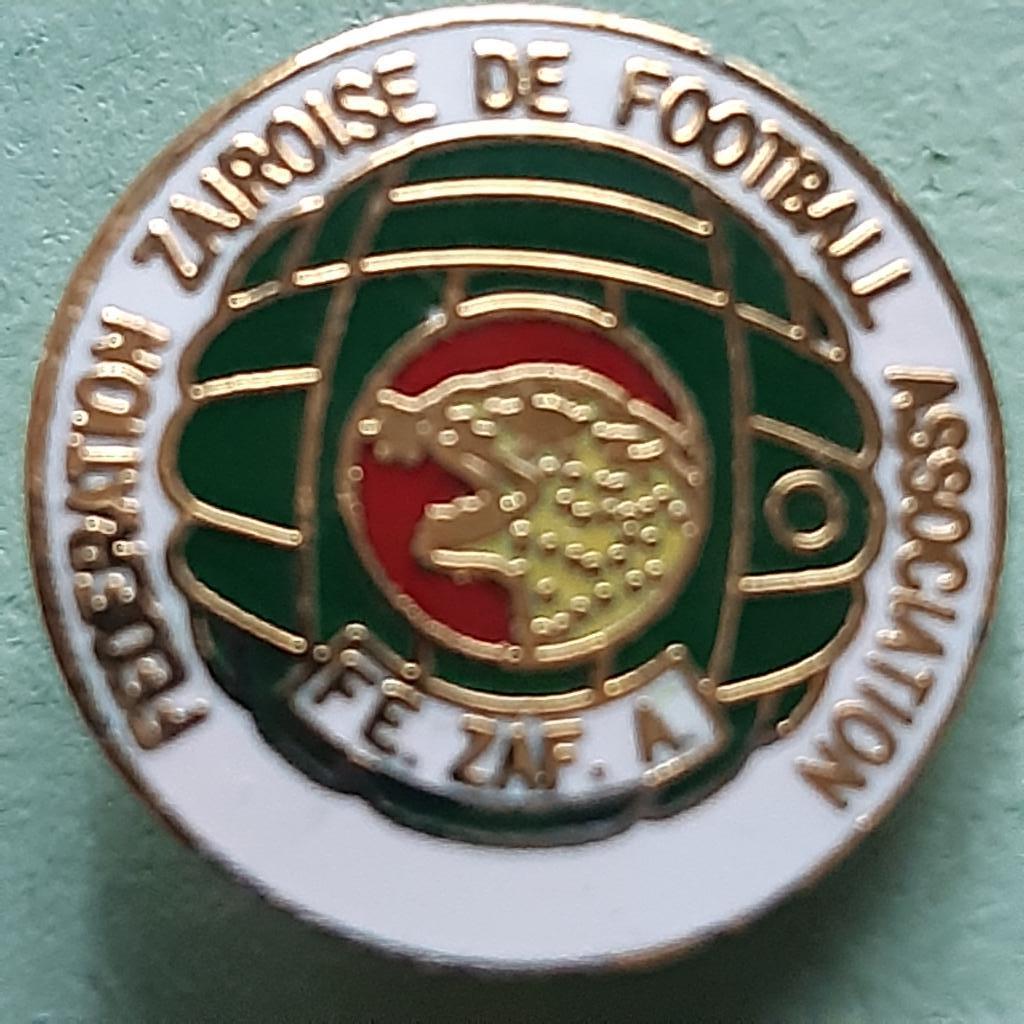 Федерация футбола Конго ДР (Заир).ЭМАЛЬ.1990-е гг.maker CR Moore Ltd.