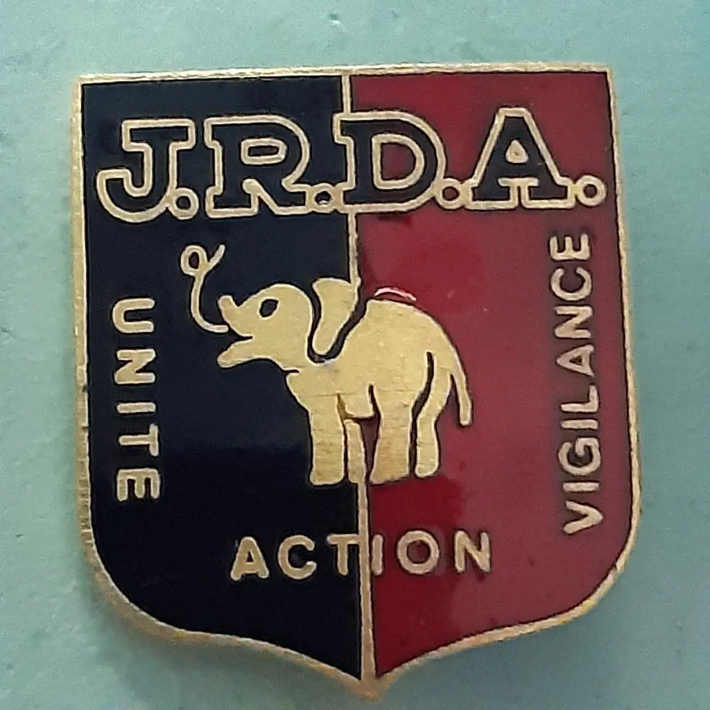 Футбол.Федерация футбола Гвинея.ЭМАЛЬ 1980-е гг.пр-во Португалия