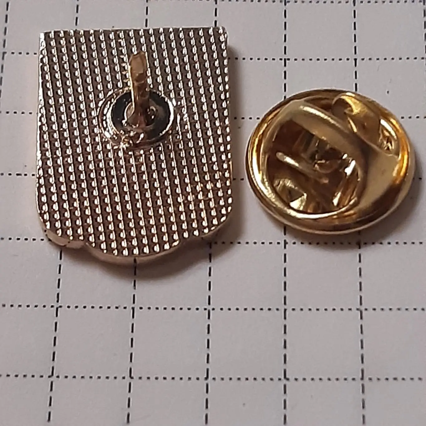 Футбол.федерація ассоціація ІСЛАНДІЯ. ЕМАЛЬ. 1