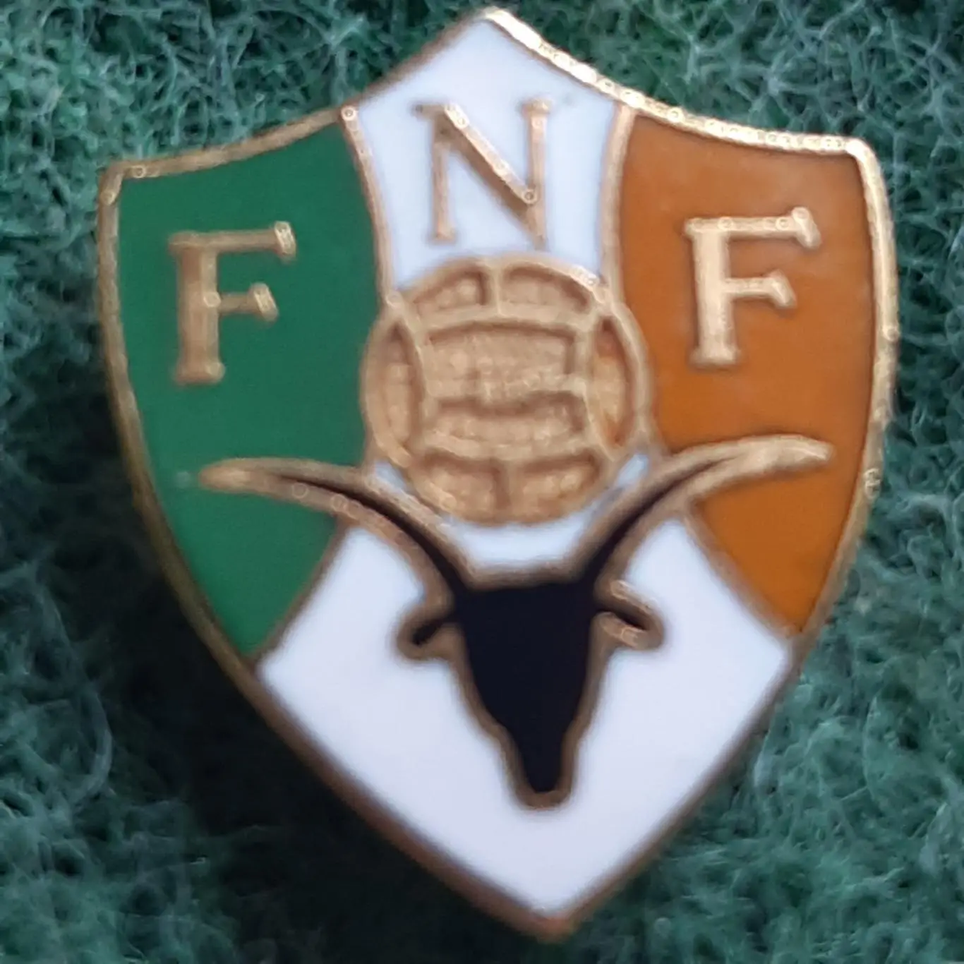 Футбол.федерація ассоціація.НІГЕР. ЕМАЛЬ 1990-і рр. maker P.B.Brown Ltd.