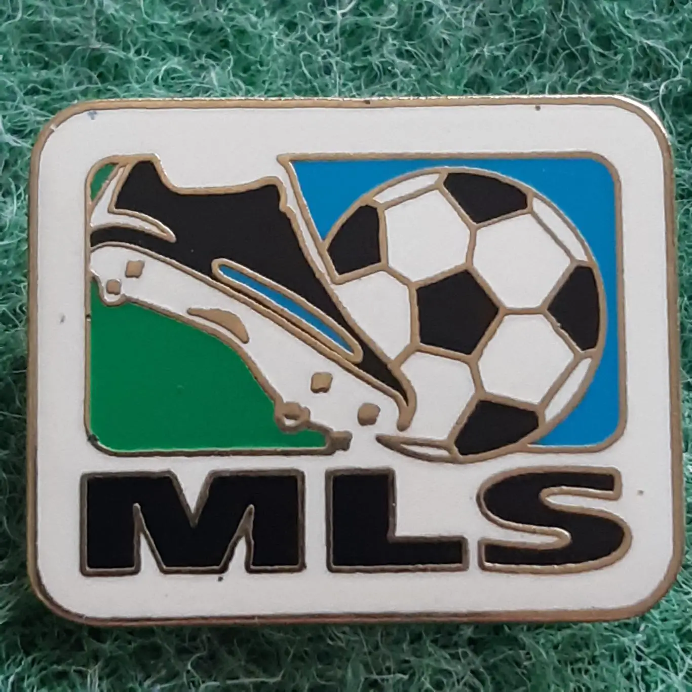 Футбол.федерація ассоціація. МЛС.MLS професійна футбольна ліга США. ЕМАЛЬ