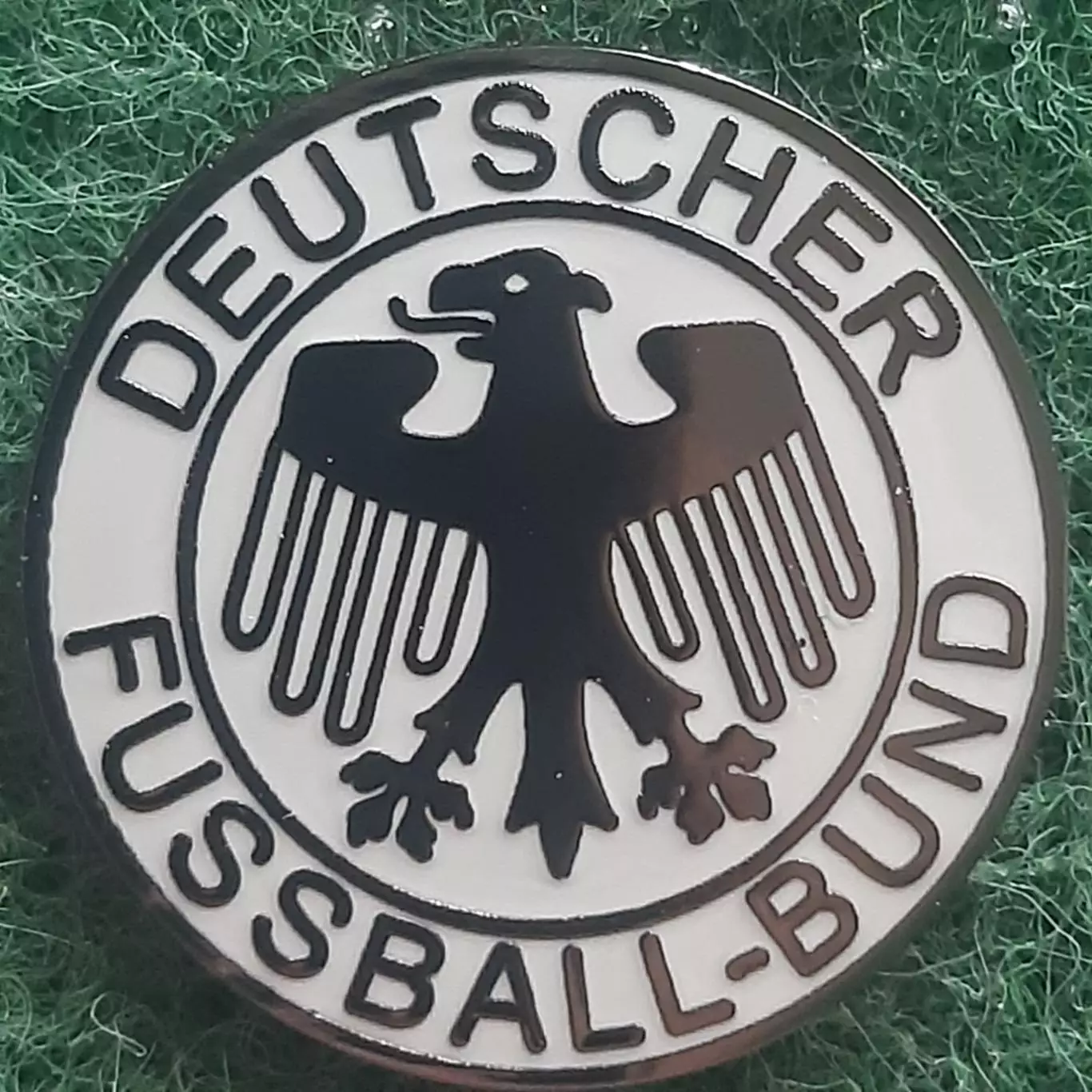 Футбол.федерація ассоціація НІМЕЧЧИНА.ЕМАЛЬ