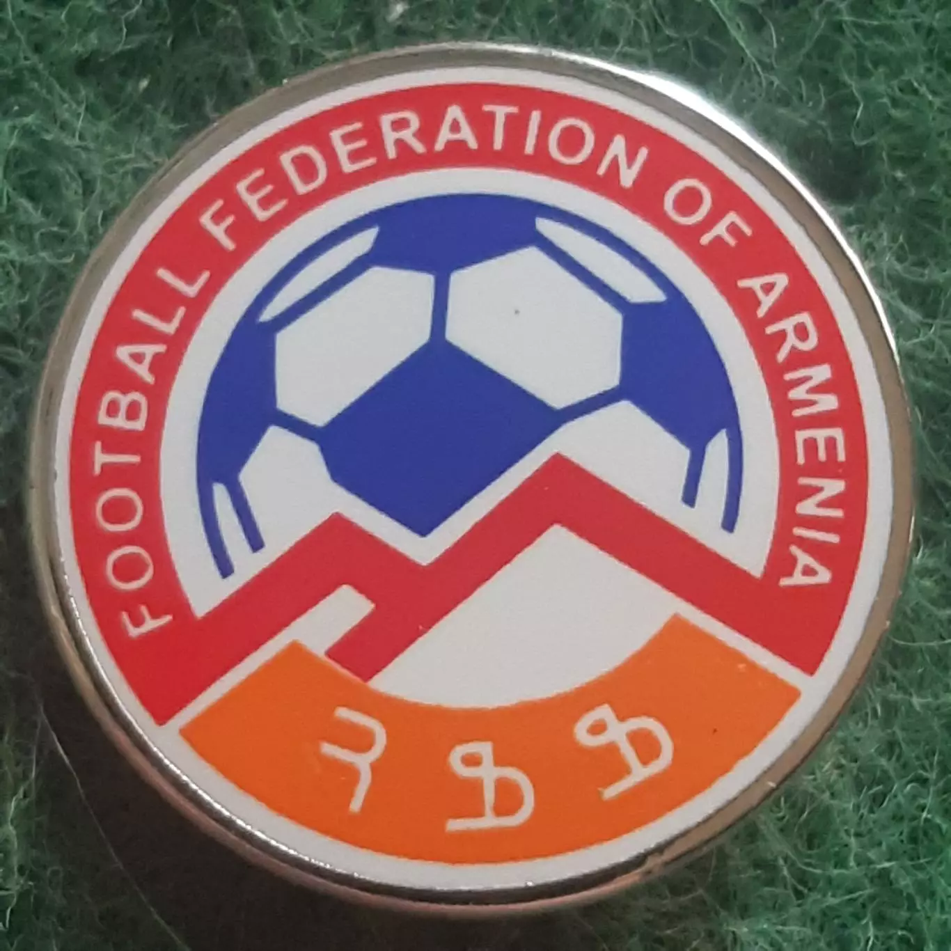 Футбол.федерація ассоціація ВІРМЕНІЯ.ЕМАЛЬ