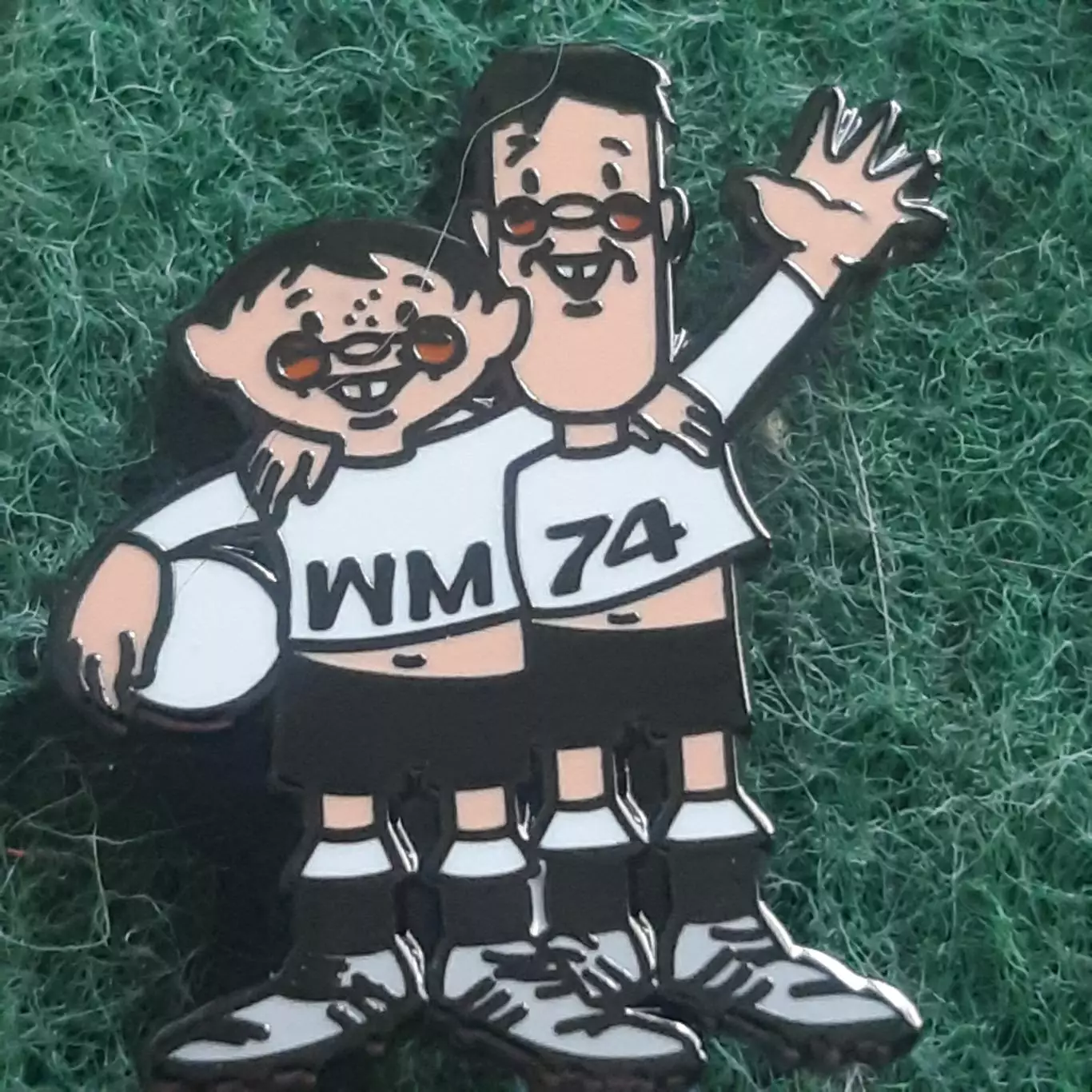 Футбол.Чемпіонат світу.ФІФА.НІМЕЧЧИНА 1974.талісман маскот .ЕМАЛЬ