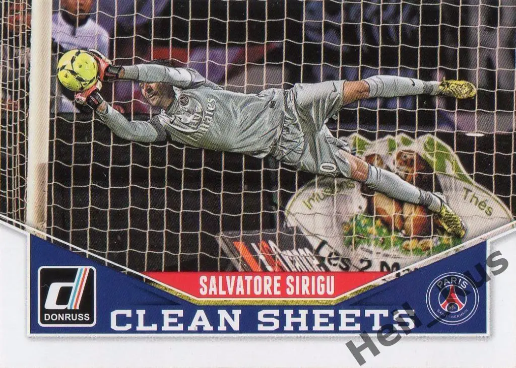 Футбол. Карточка Salvatore Sirigu/Сальваторе Сиригу (PSG/ПСЖ) Panini/Панини 2015