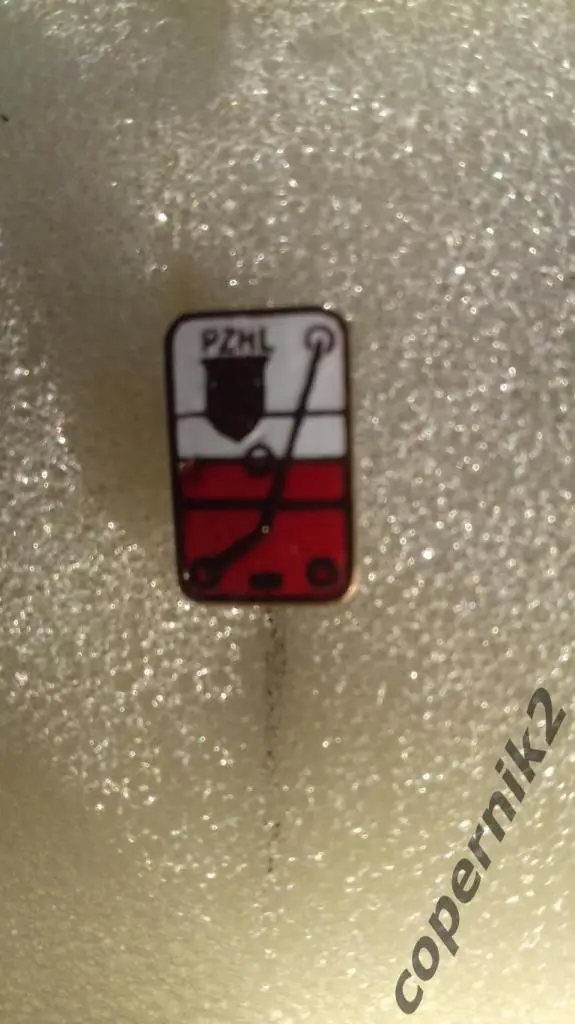 Федерация хоккея Польши - (игла) - очень старый