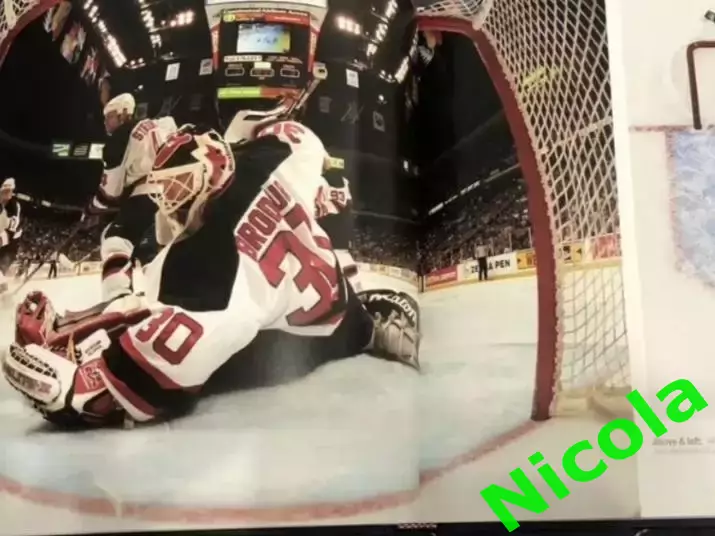 Книга альбом 25 лет истории Нью -Джерси Дэвилз(США). 3