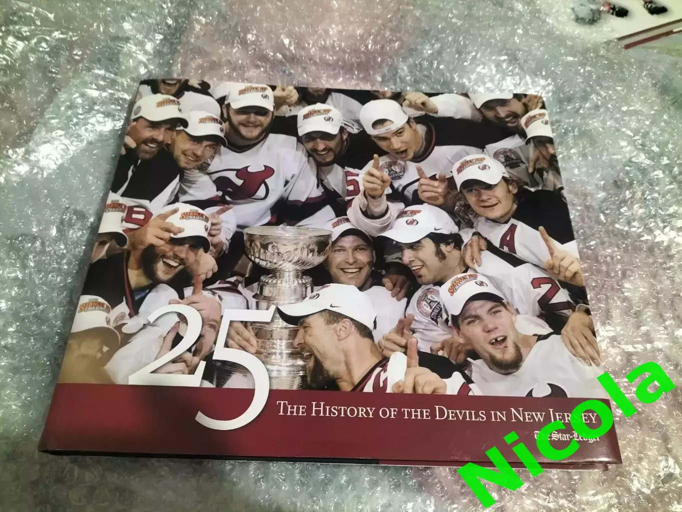Книга альбом 25 лет истории Нью -Джерси Дэвилз(США).