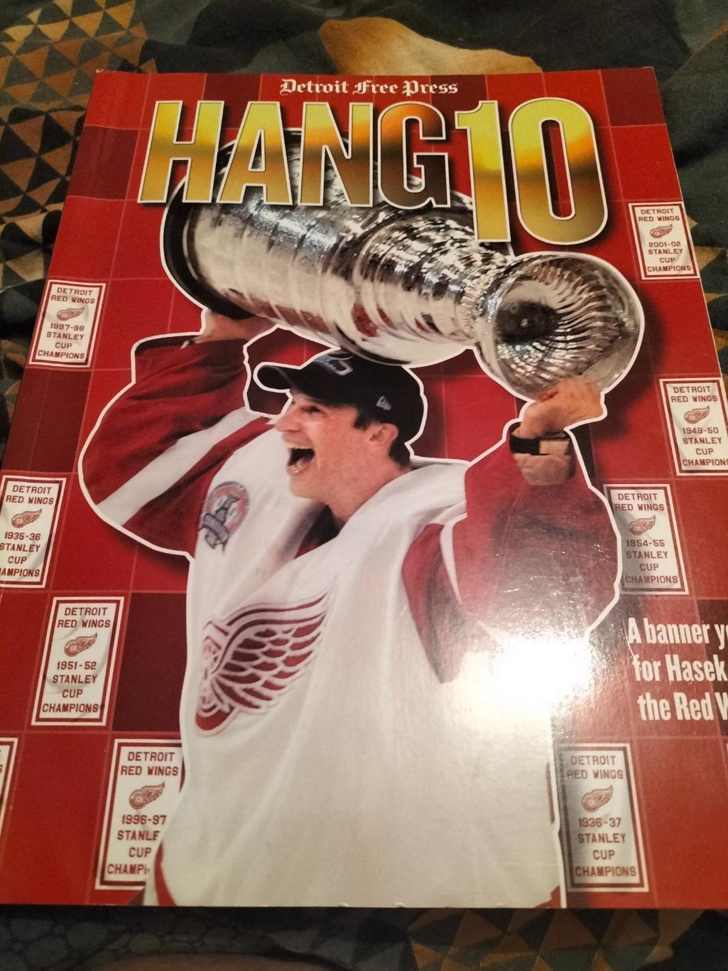 Журнал Red Wings-Stanley Cup,2002 год.