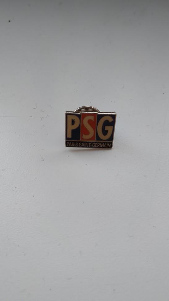 Значок ПСЖ (Пари Сен-Жермен) (Париж, Франция)