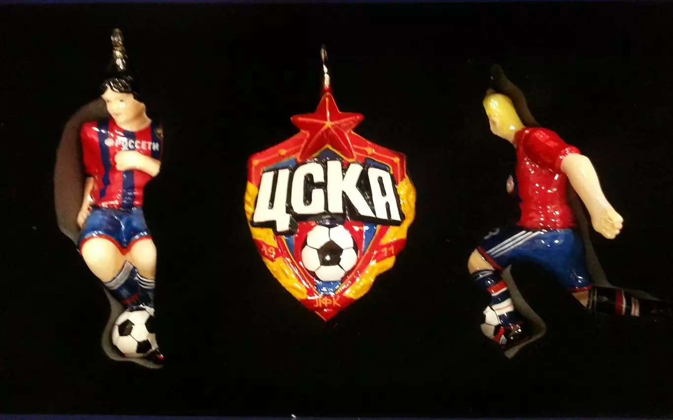 Елочные украшения в подарочной коробке. Футболисты ЦСКА. 1