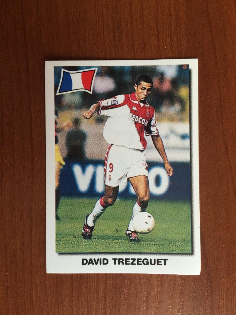 Наклейка PANINI Супер Футбол 99 David Trezeguet № 150