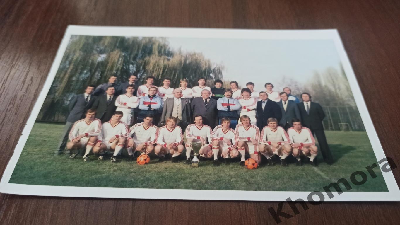 Днепр (Днепропетровск) Сезон-1986 - командное фото