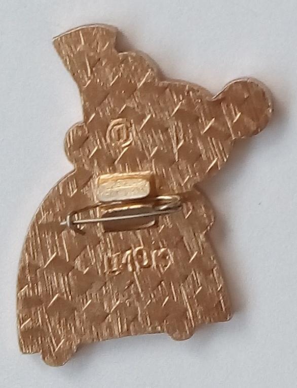 Значок СССР Олимпийский мишка с балалайкой (металл) 1