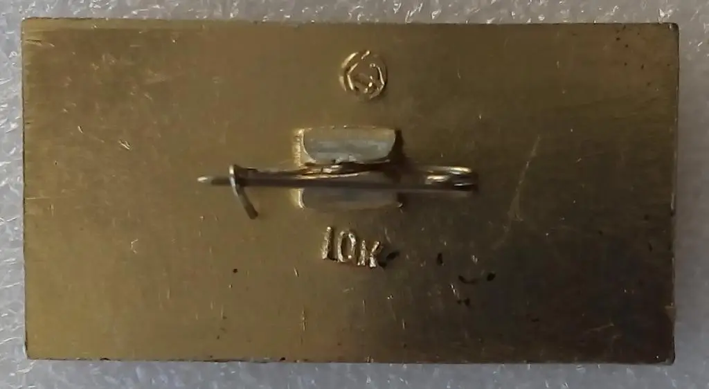 Значок Автомобили СССР Чайка 1959 1