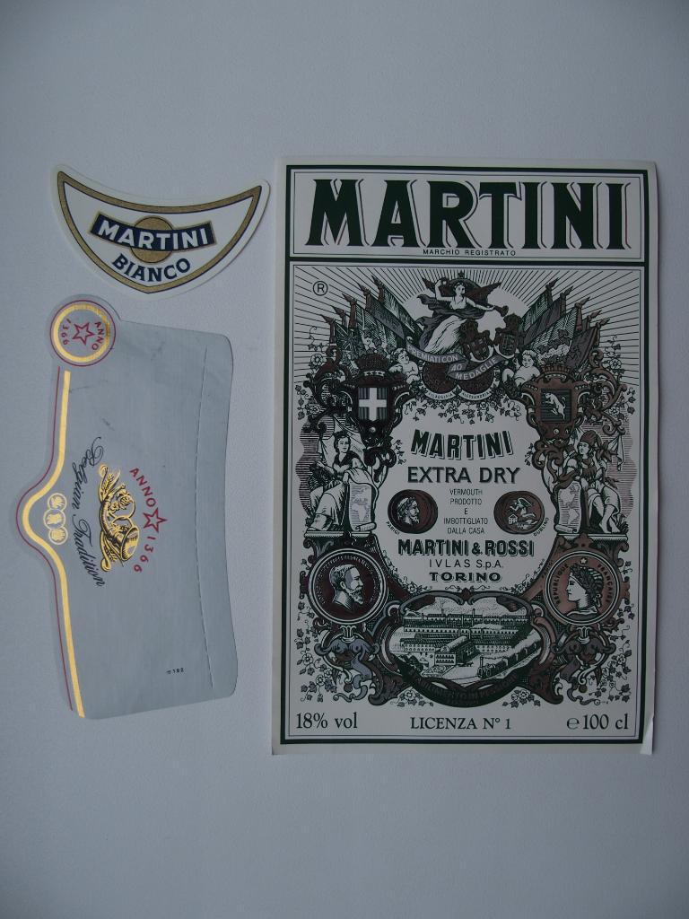 Этикетка чистая метализированная. Вермут Мартини. Италия. До 1998 года.