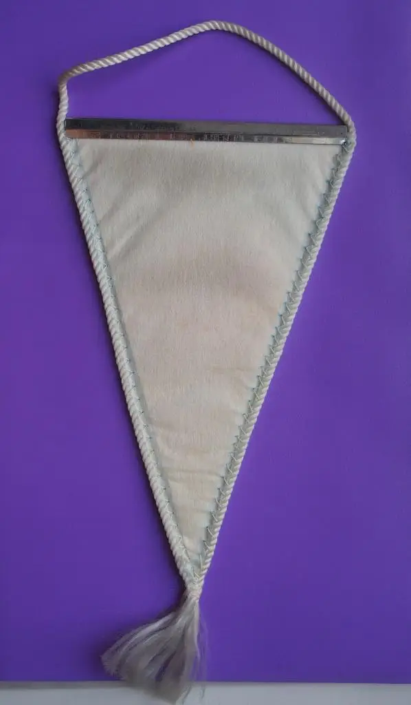 Ретро! ХК Торпедо Тольятти. Чуть меньше среднего. Плотный материал. 80-е гг. 1