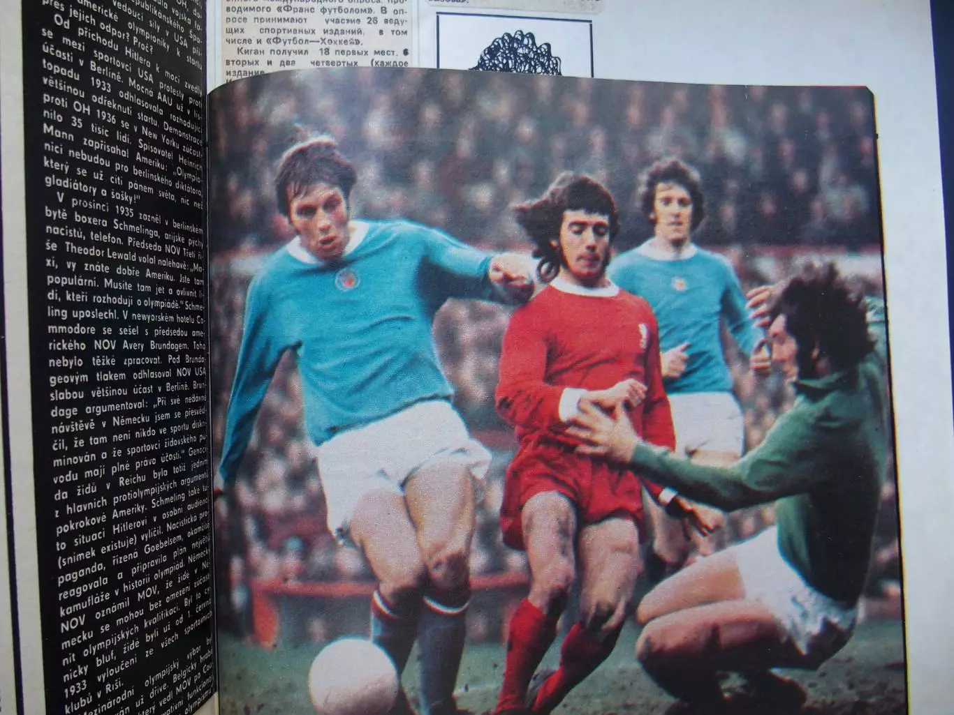 К. Киган (Ливерпуль,сб. Англии).1970-е. Ж-л Стадион (Старт?). Наклеено на картон 2