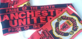 шарф из коллекции..... ФК Манчестер Юнайтед....