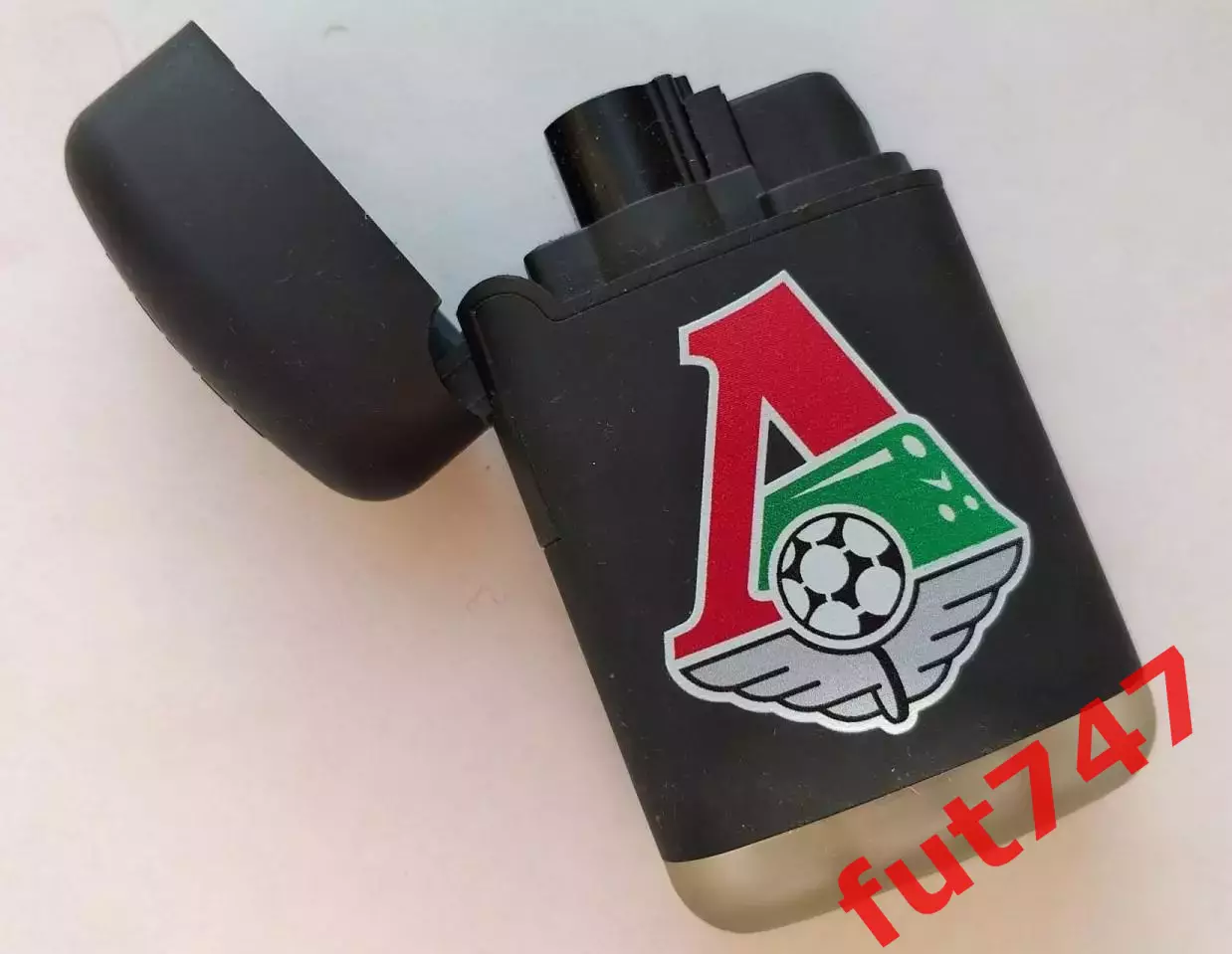 ФК Локомотив (зажигалка) 1