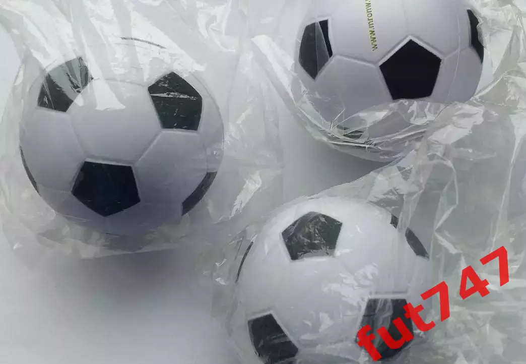 мяч футбольный сувенир..... цена за один