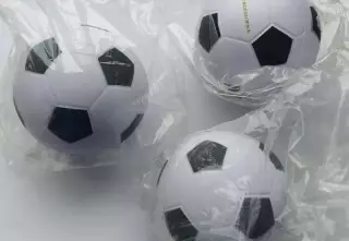 мяч футбольный сувенир..... цена за один