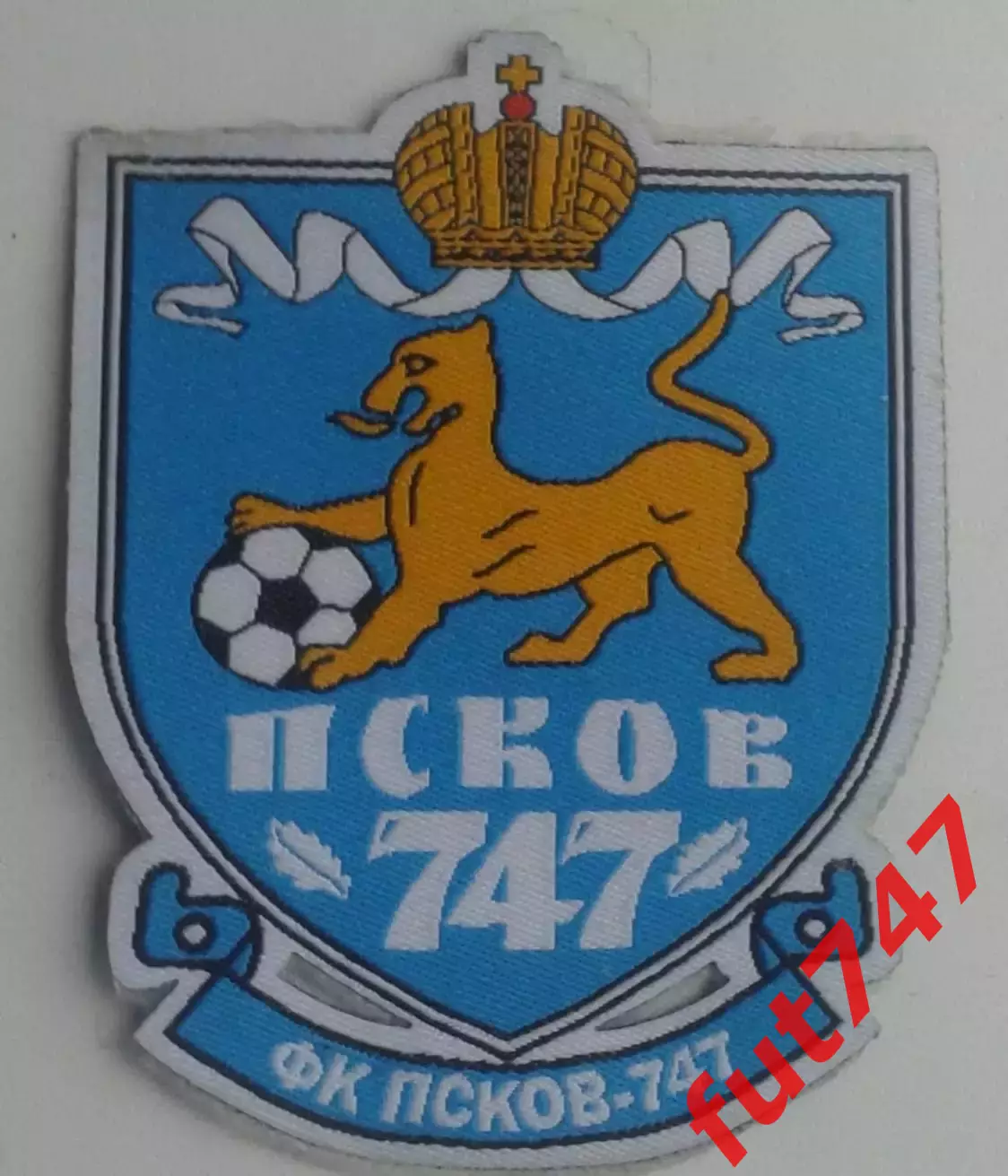 официальный шеврон ФК Псков-747
