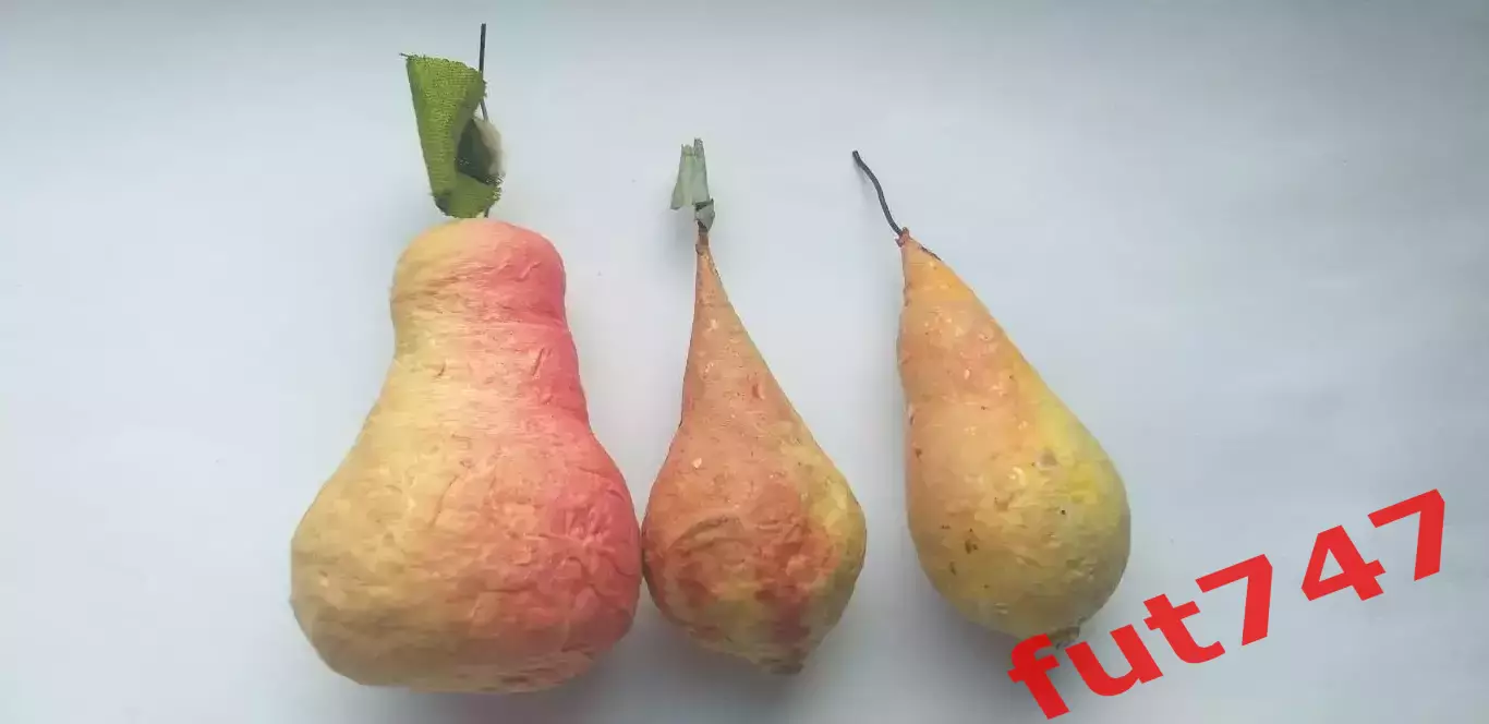 СССР елочная игрушка старая груша.......цена за все 1