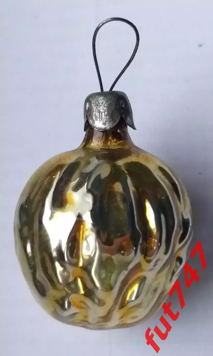 елочная игрушка старая грецкий орех....