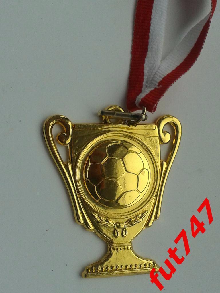 футбольная медаль Эстонии...... 1