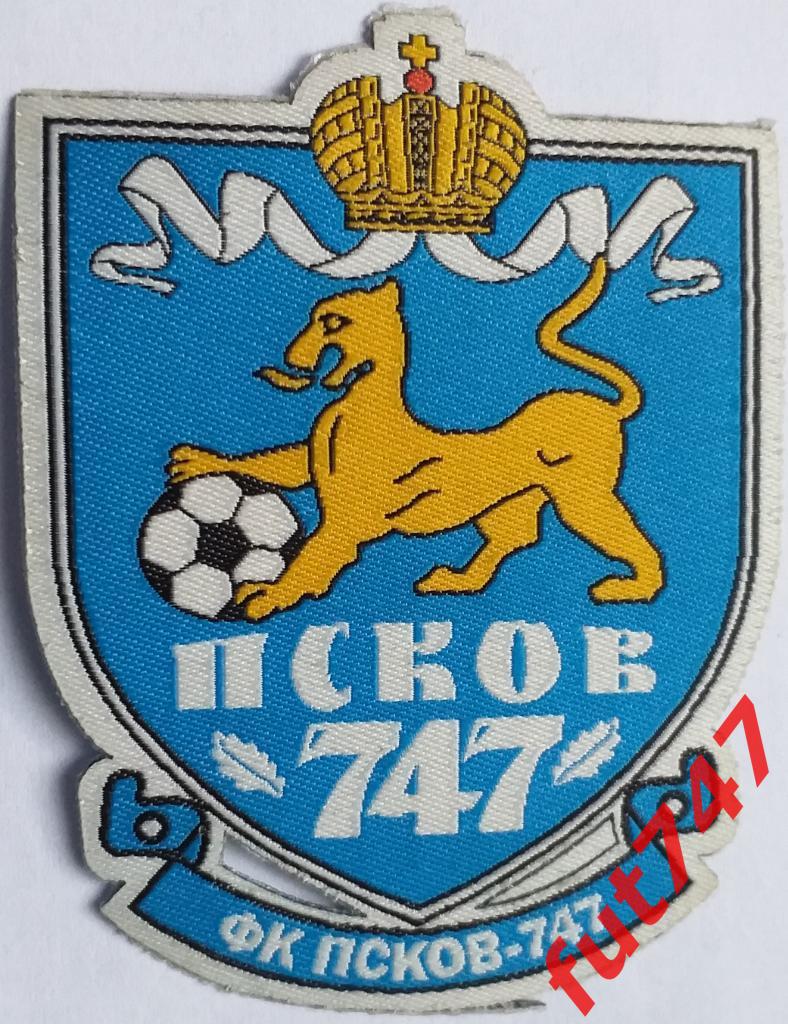 официальный шеврон ФК Псков-747......сеэон 2019-20.....