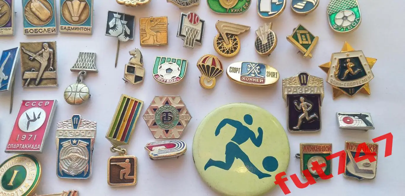 спорт СССР ......60 штук и 2 шт.Россия....цена за все 4