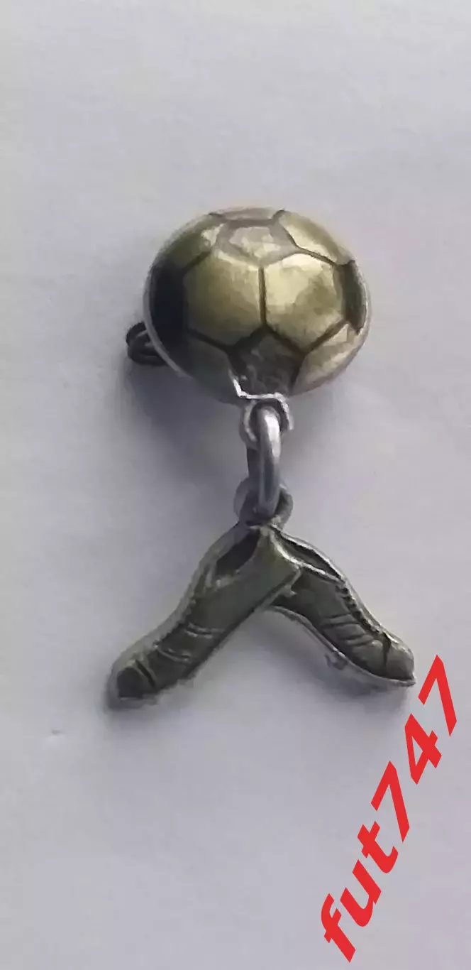 значок футбол