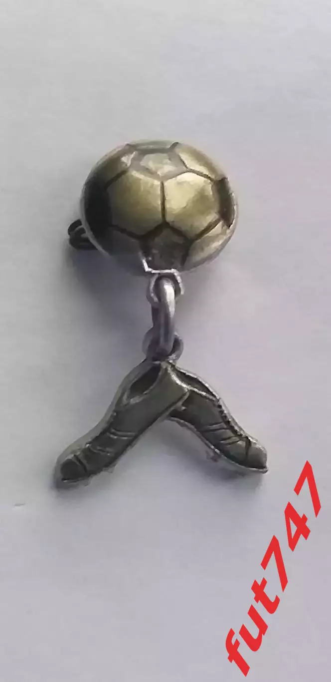 значок футбол 1