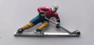 значок СССР хоккеист