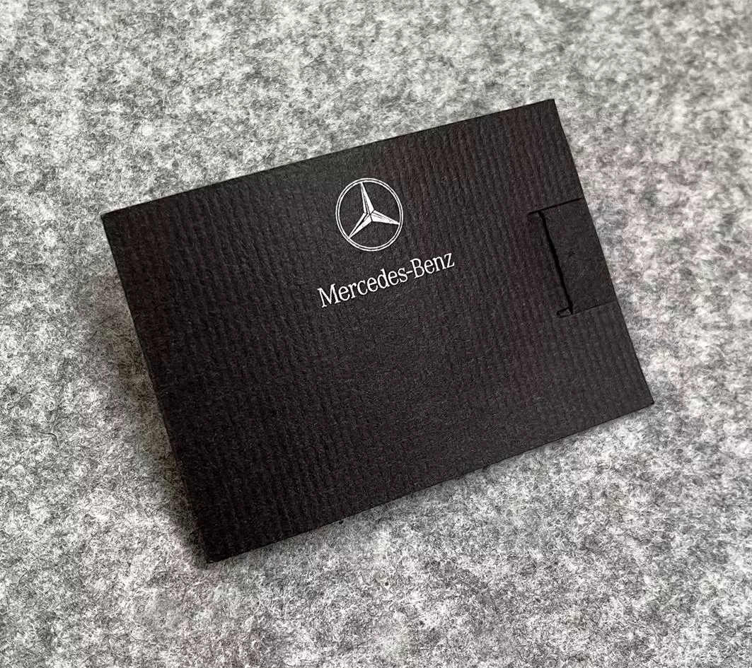 Значок Mercedes-Benz C 2