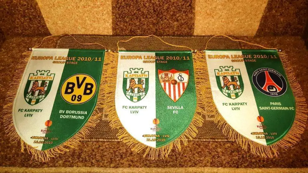 ФК Карпаты Львов, Украина - Боруссия Д (Германия) Севилья (Испания) ПСЖ Франция 1