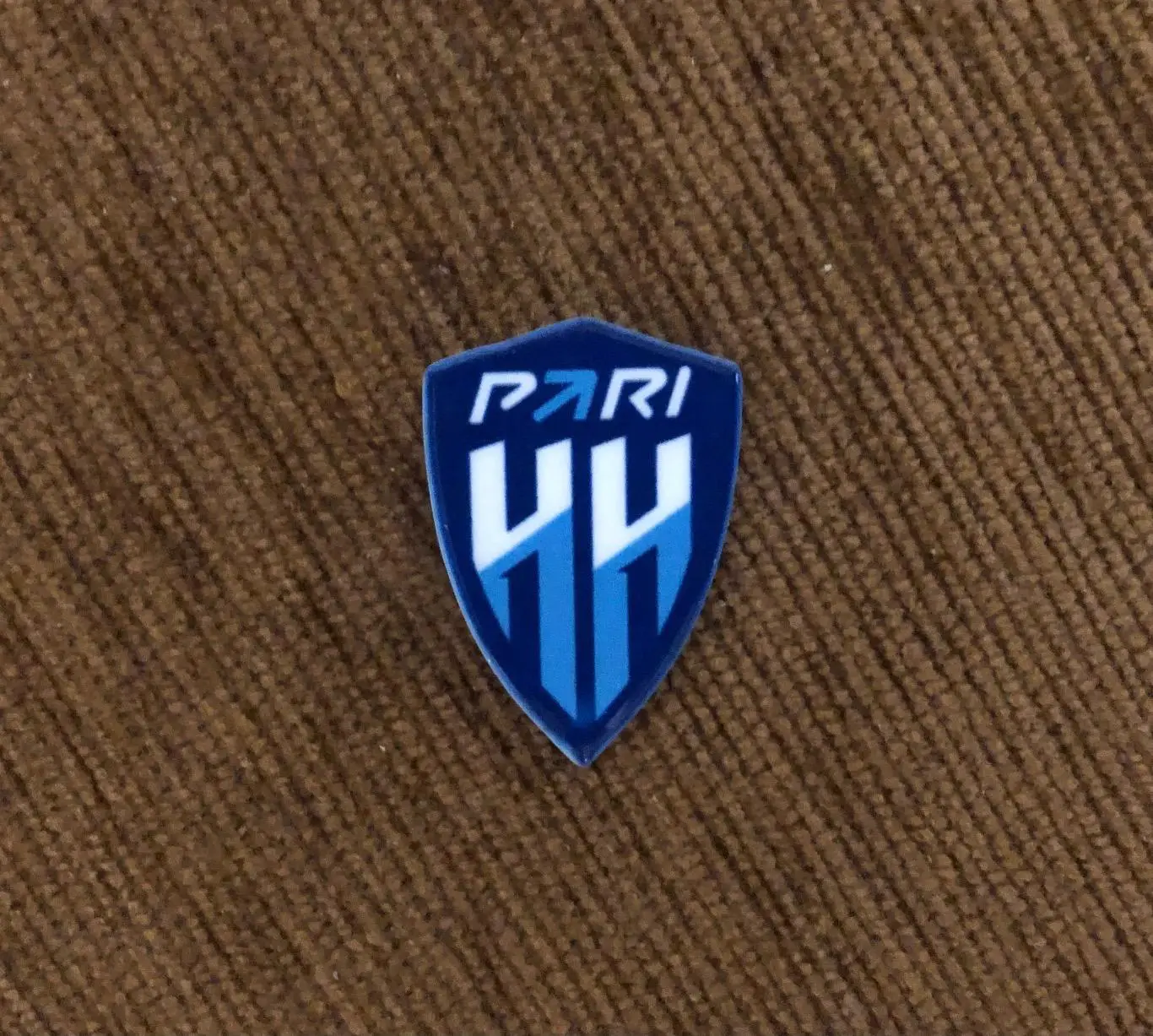 Официальный значок ФК Пари Нижний Новгород (4)