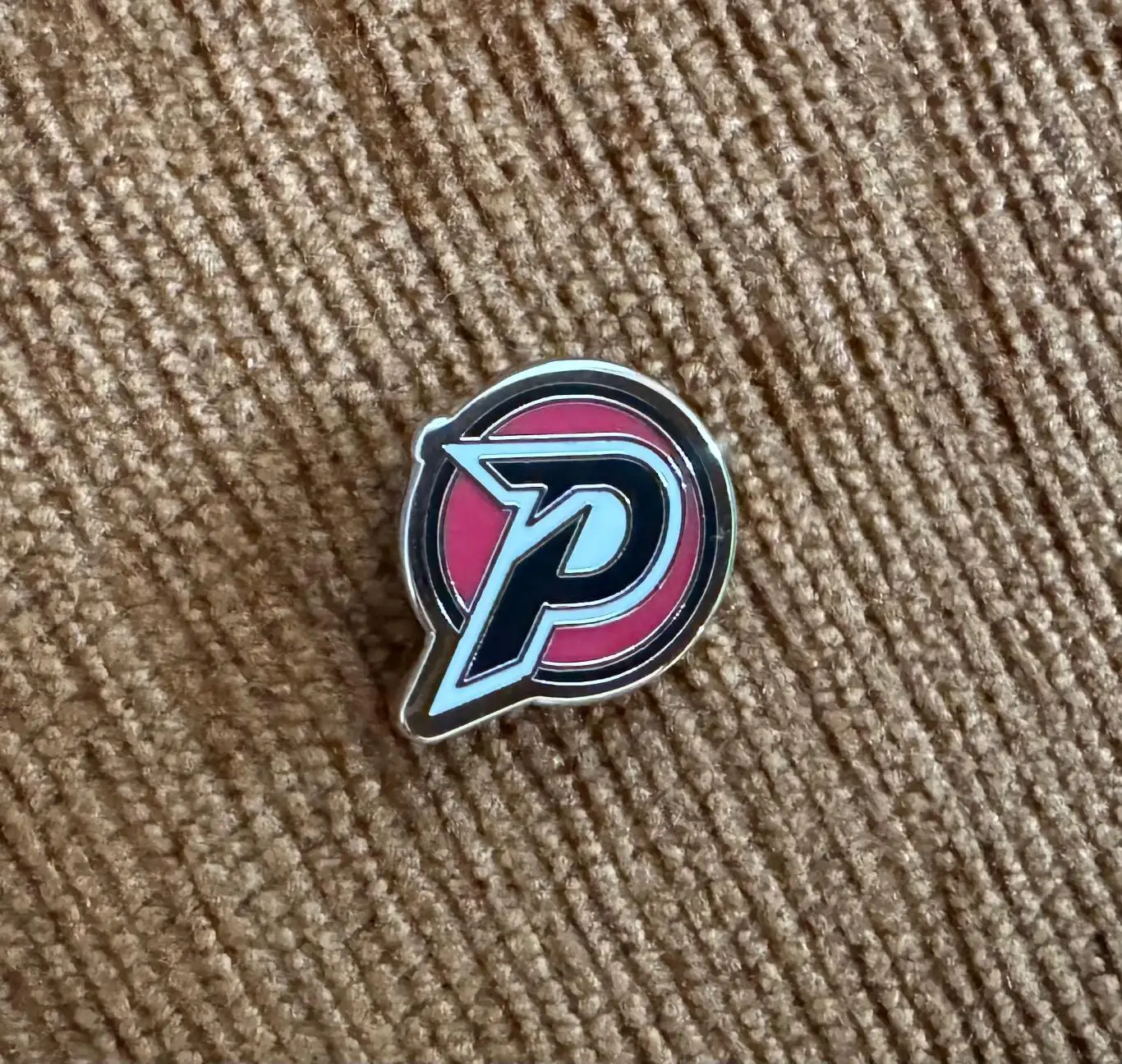 Официальный значок ХК Рубин Тюмень