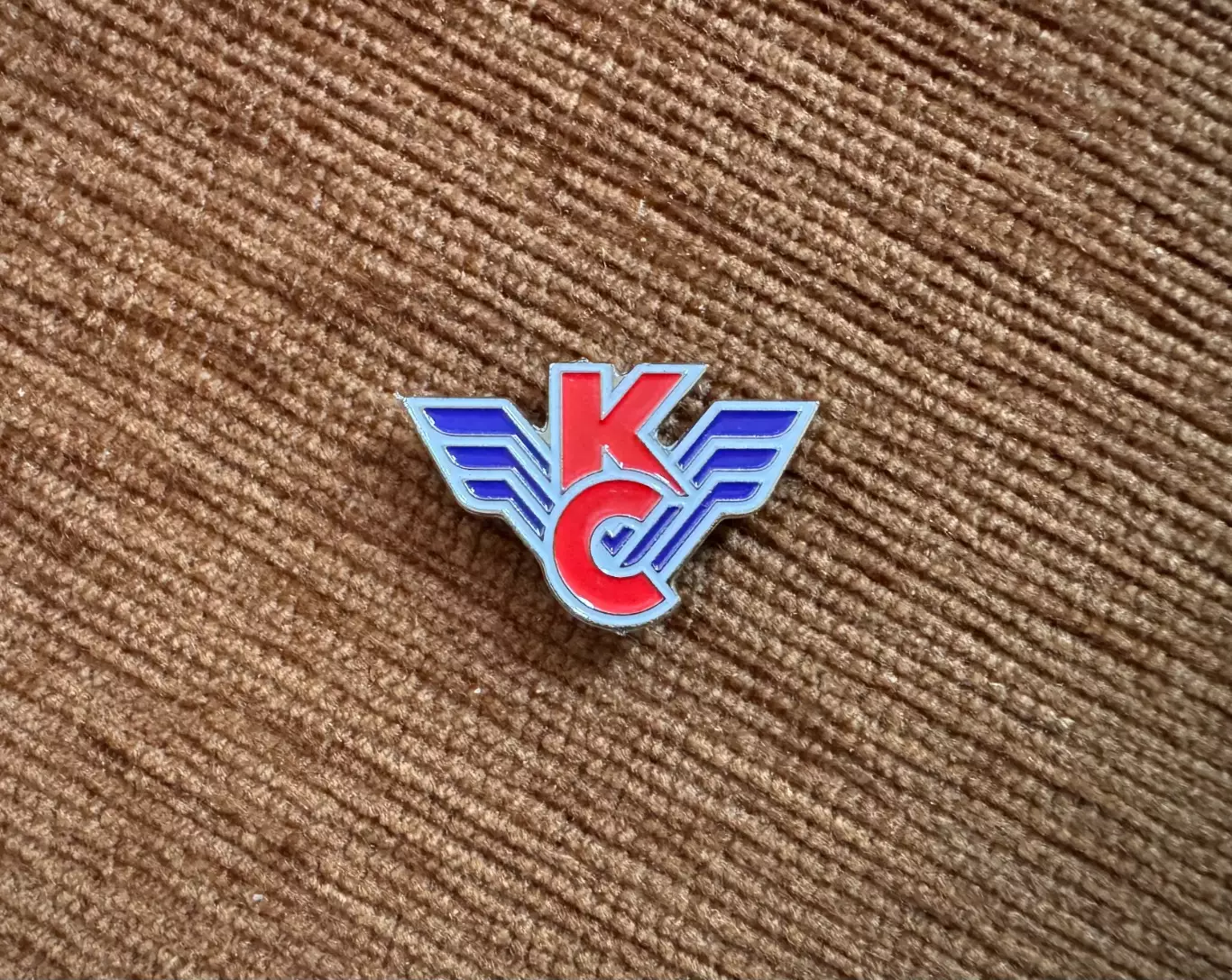 Официальный значок МХК «Крылья Советов» Москва