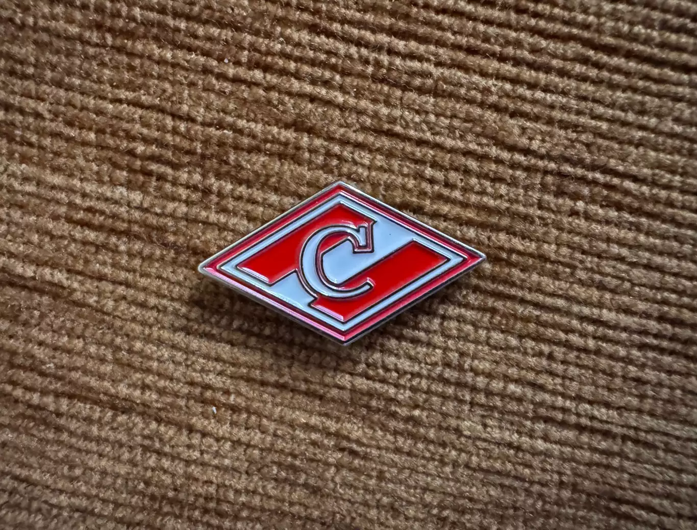 Официальный значок ХК «Спартак Москва»