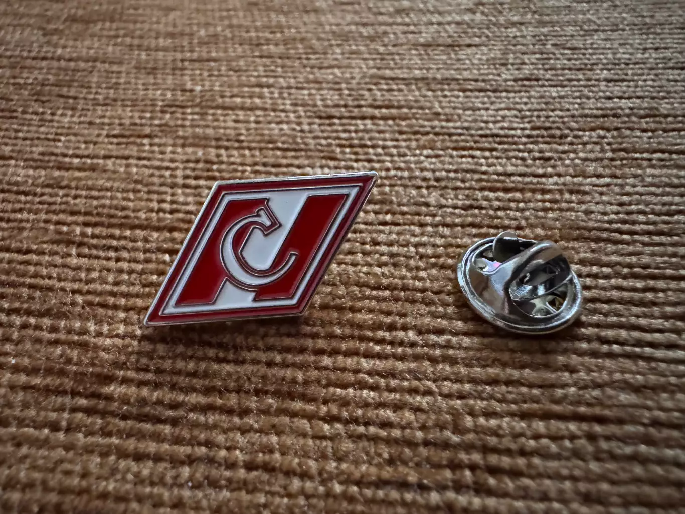 Официальный значок ХК «Спартак Москва» 1