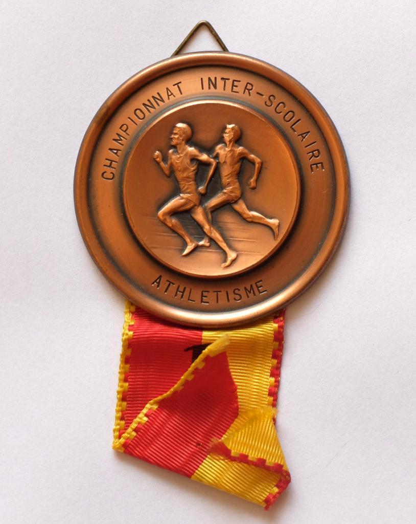 Легкая атлетика Швейцария 1964 школьный турнир медаль