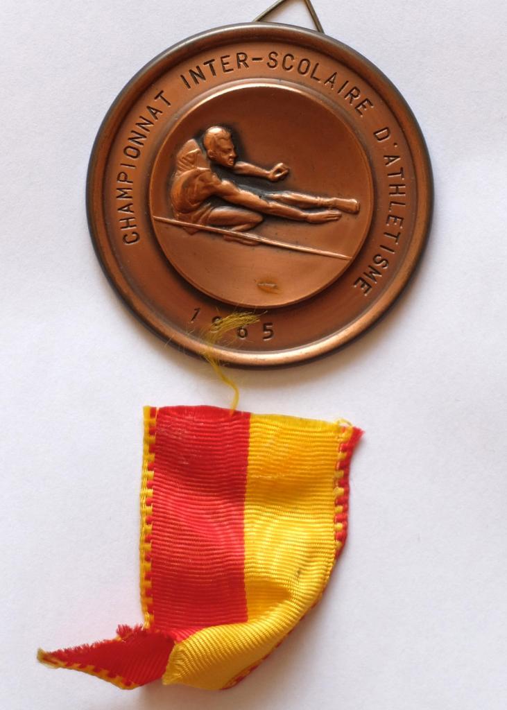 Легкая атлетика Швейцария 1965 школьный турнир медаль